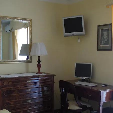 Sant'agostino Guest بيت ضيافة باولا